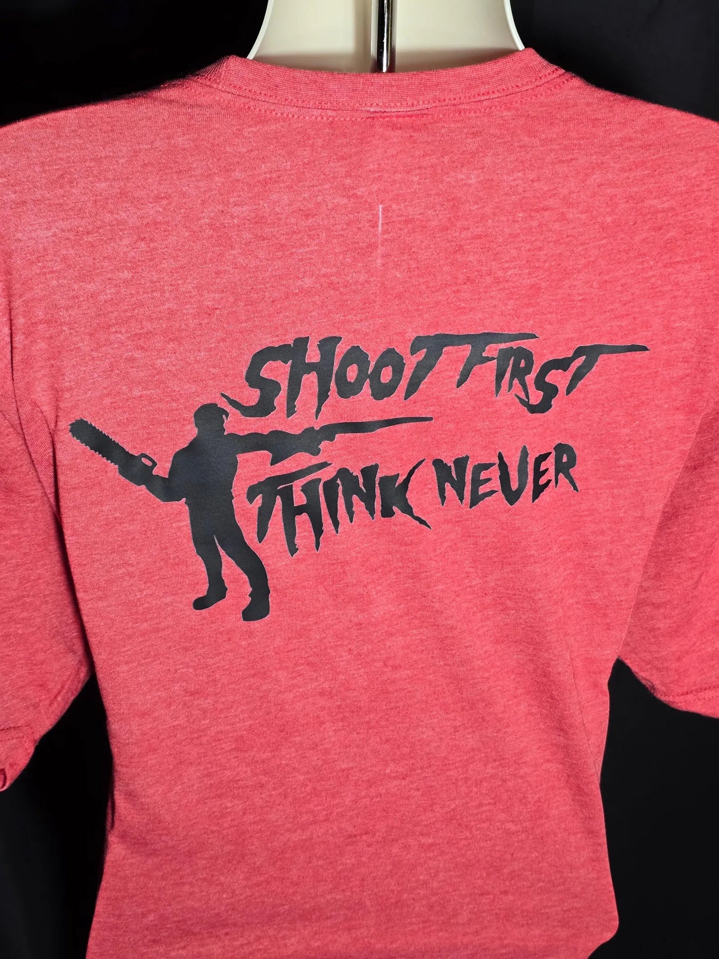 Army Of Darkness / Evil Dead - Shoot First, Think Never - T-Shirt